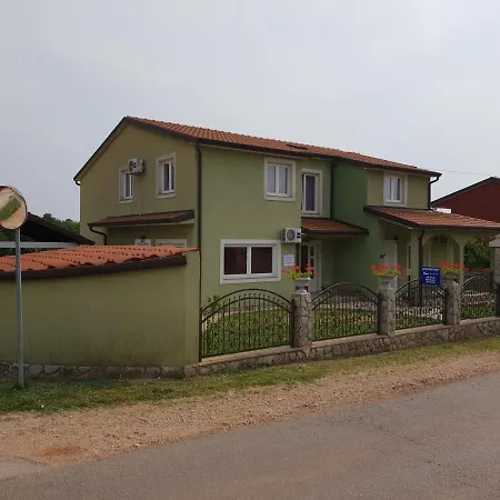 Dalip Apartmán Bužinija